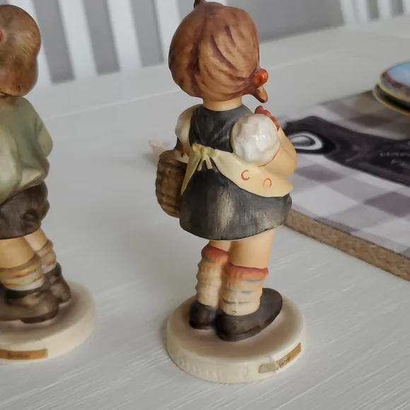 Hummel Figurines - Picture 5 of 8